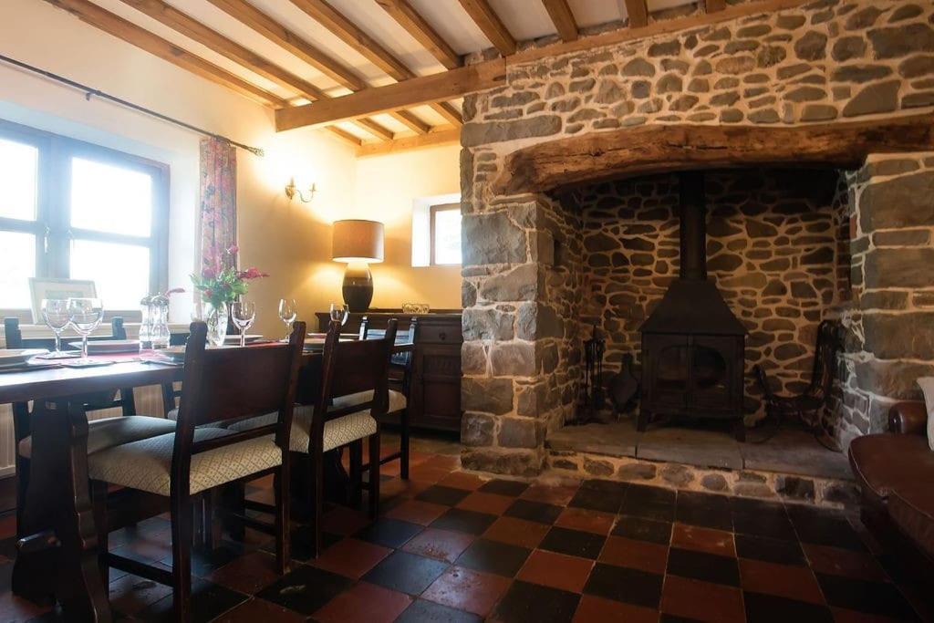 Perfect Cottage Retreat Near The Brecon Beacons Llanwrda 外观 照片